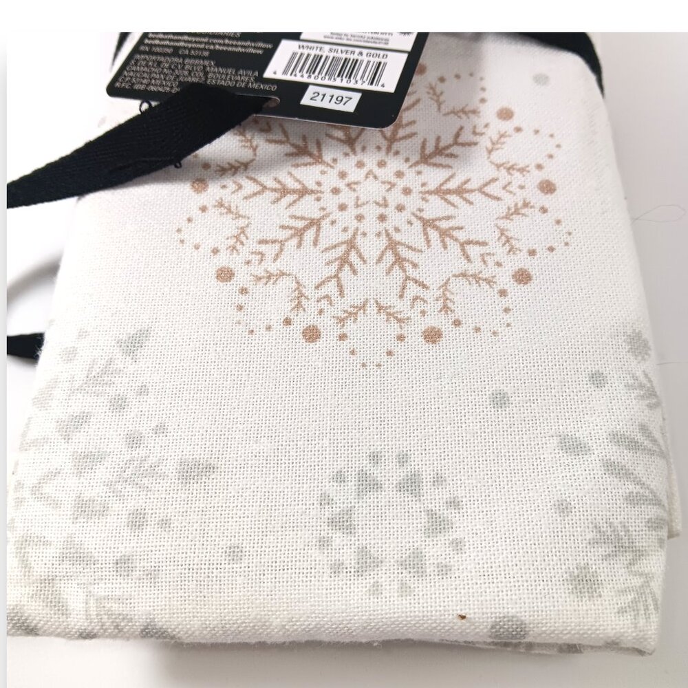Bee & Willow-Silver& Gold Snowfall- Napkins- 18"x18"- Holiday- White - Picture 3 of 7